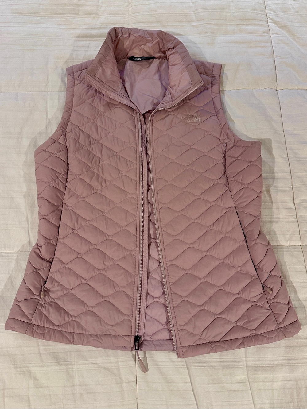 The North Face ThermoBall Eco Vest Women’s M Dusty Pink Mauve Quilted